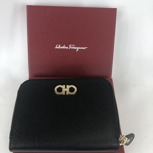 Salvatore Ferragamo Cross Grain Zip Around Wallet - Picture 8 of 8